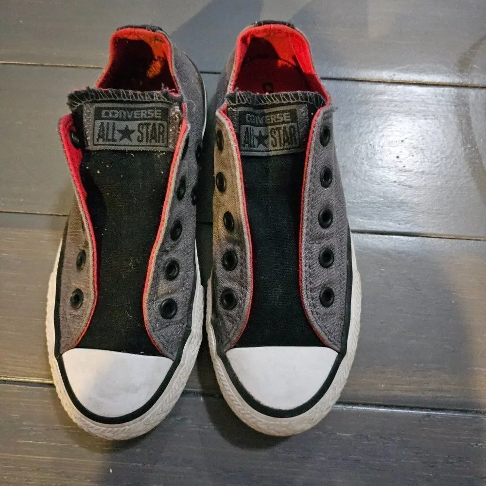 Converse Boys Gray Black & Redll Star Chuck Taylor Sneaker Shoes Size 13
